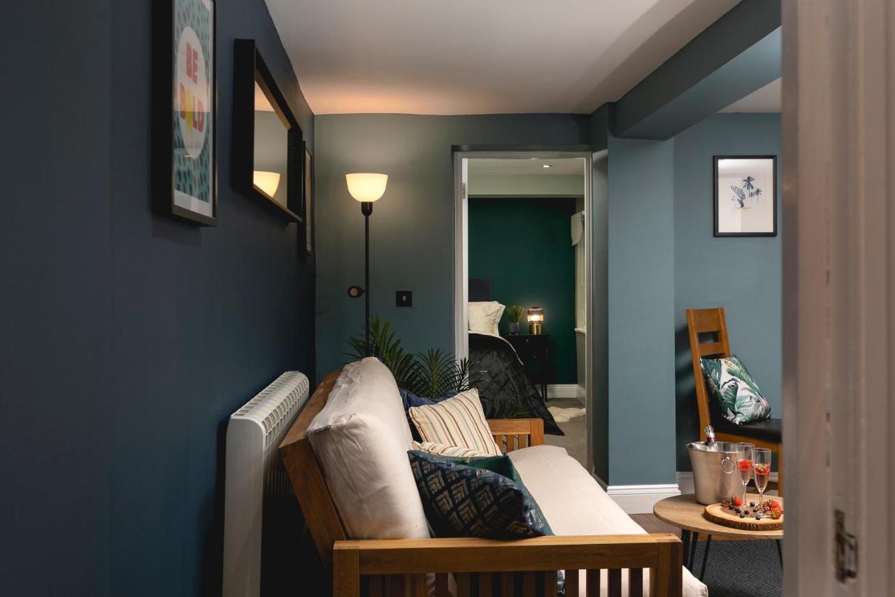 Brighton Beach 2Br Ap With Patio Apartment Exterior photo